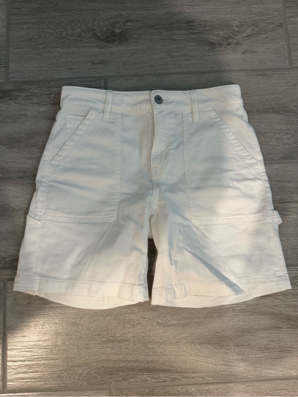 American Eagle Outfitters White Cargo Shorts